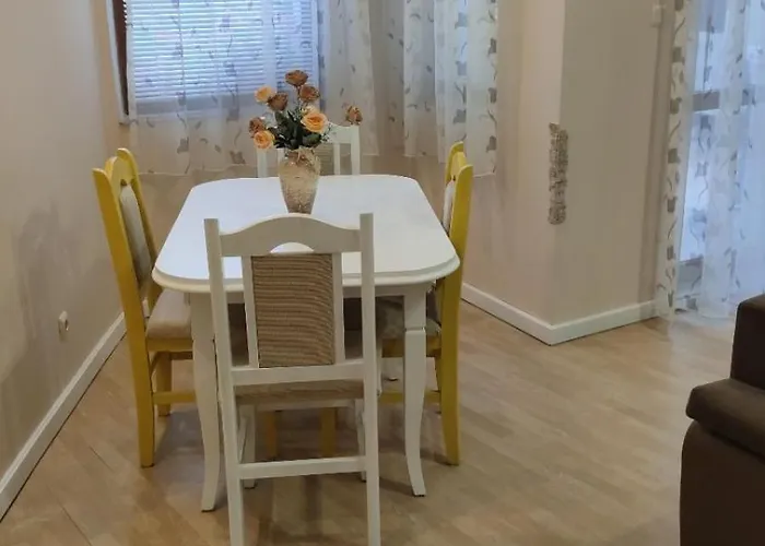 Апартамент Aпартамент жужа *