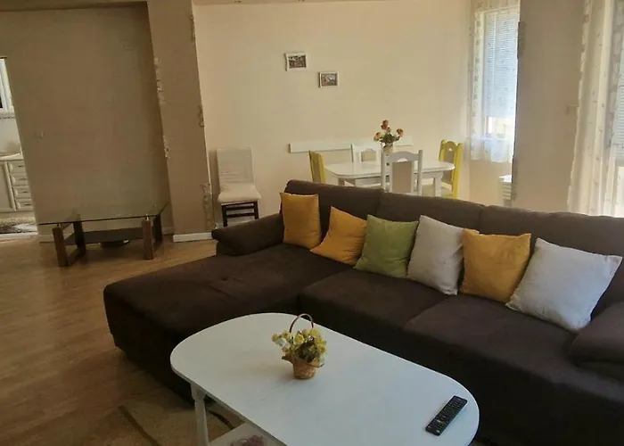 Aпартамент жужа Несебър